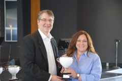 Sonia Klinger from DelFresco Pure accepts the Best Yellow Bell Pepper Award